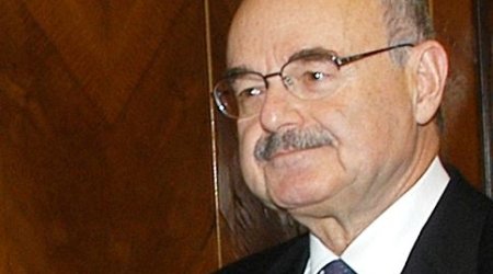 Lukaşenko Artur Rasizadəni ordenlə təltif etdi