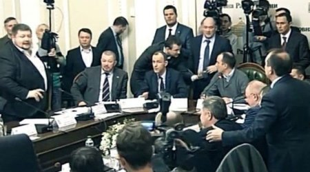 Очередной конфликт между депутатами