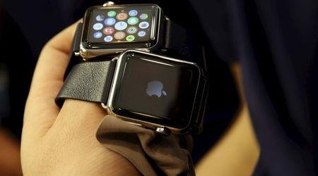 Backlogged orders as shoppers get close-up look at Apple Watch
