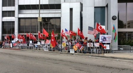 Turkish protesters show up at consulate to counter 100-yeah armenian genocide march