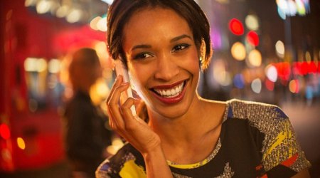 Men can tell if a woman is attractive simply by listening to her voice