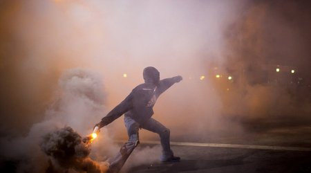 Violence erupts for a second night in Baltimore