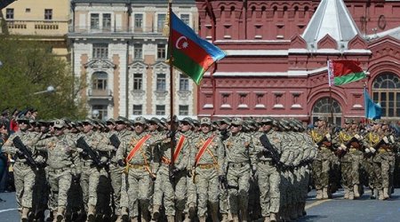 Azərbaycan hərbçiləri Moskva paradında - Fotolar