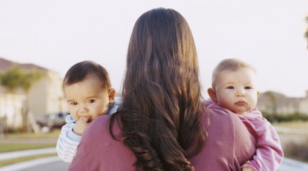Mother of twins finds out her kids actually have different fathers