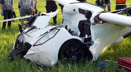 Flying car crashes with inventor inside during test-flight