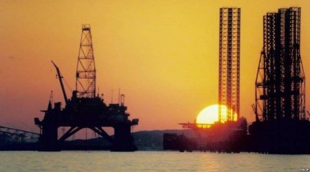 Azərbaycanın iki əsas neft platformasında işlər dayandırılır