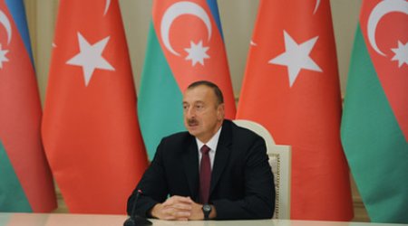 İlham Əliyev Əli Babacanın başçılıq etdiyi nümayəndə heyətini qəbul etdi