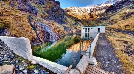 Incredible hidden pool nestled in the mountains of Iceland