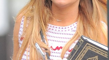 Lindsay Lohan turns to Islam