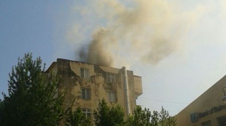 Сильный пожар в Баку