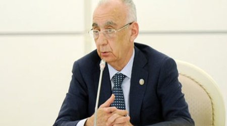 Bakı Şəhər İcra Hakimiyyəti yanmış binanın təmirinə başladı