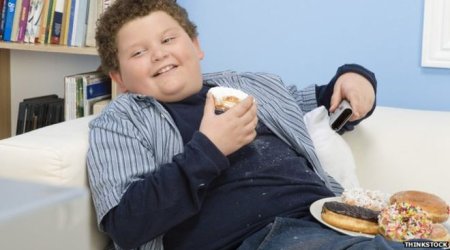 Obesity in adolescence linked to bowel cancer risk, says study