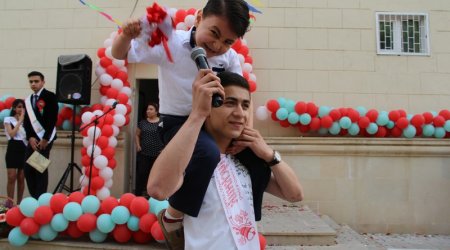 Müstəqil həyatın astanasında: Son zəng - FOTO+VİDEO