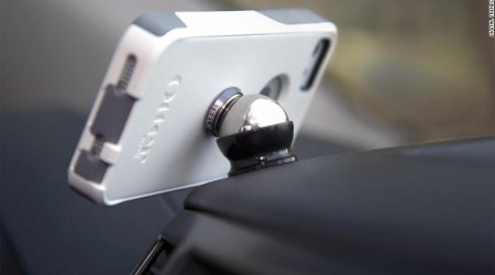 Will a magnet really destroy your smartphone or hard drive?