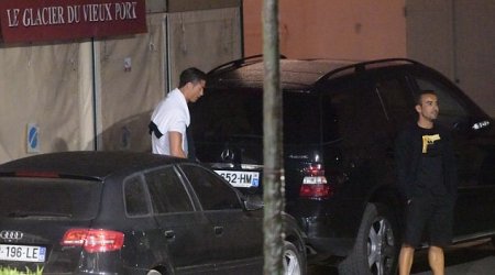 Криштиану Роналду  помочился на чужой автомобиль