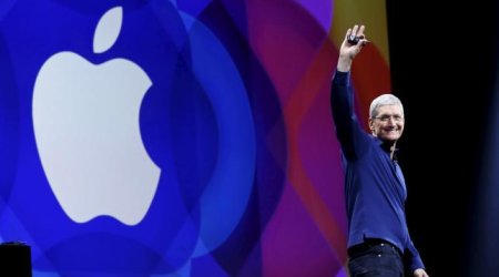 Apple muscles into streaming music market