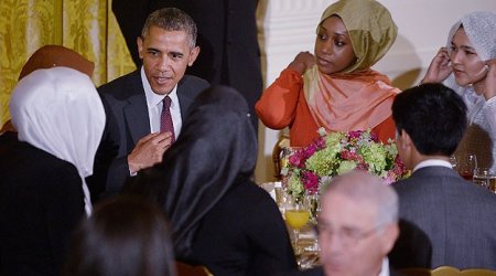 Obama Ağ evdə iftar verdi