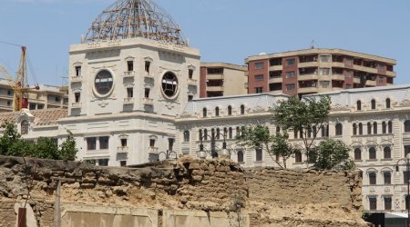 Старые и новые дома Баку