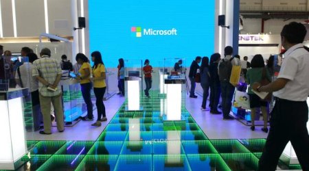 Microsoft hands display ads to AOL, maps to Uber