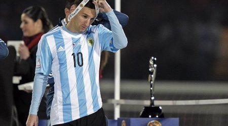 Did Lionel Messi refuse to accept Copa America best player award