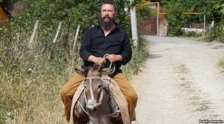 Russian tycoon who moved to Karabakh calls press conference