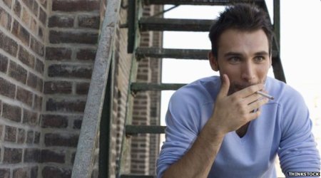 Smoking 'may play schizophrenia role'