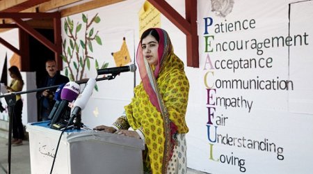 Malala Yousafzai calls on the world to stop failing the people of Syria