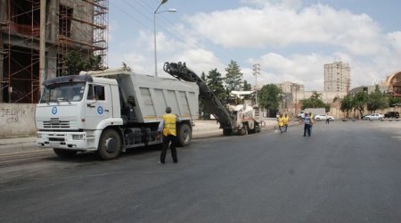 Daha bir küçə təmir olunur