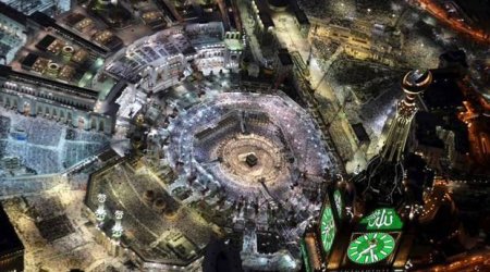 Snapchat streams Mecca live as thousands share incredible images of Islam's holiest city