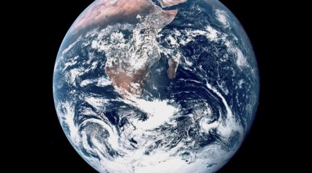 Nasa releases first picture of the whole Earth taken in 43 years