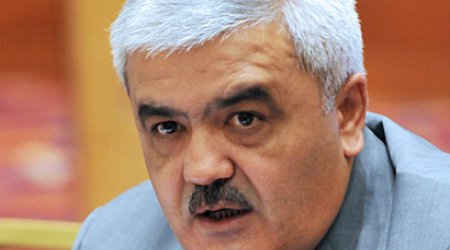 Rövnəq Abdullayev: 