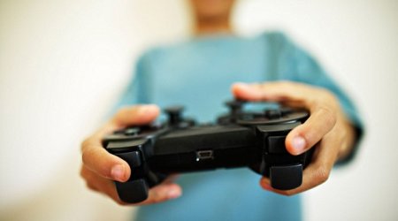 Men who bully women online really ARE losers