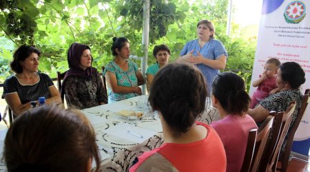 Qax sakinləri çağırış etdilər: Qızlar təhsilə davam! - FOTO