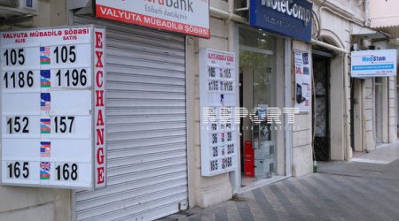 Bakıda banklar dollar satışını dayandırıb
