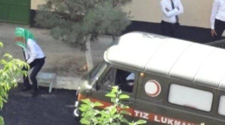 Prezidentin gəlişini gözləyən üç nəfər istidən öldü