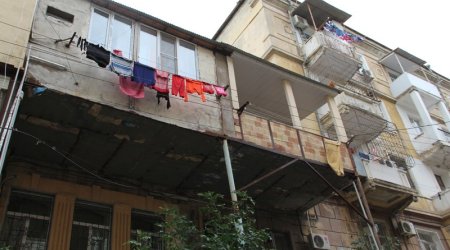 Köhnə sovet binalarından çıxan 