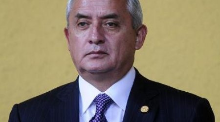 Korrupsiyada ittiham olunan prezident istefa verdi