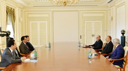 Petronas CEO meets President Aliyev, SOCAR CEO in Baku