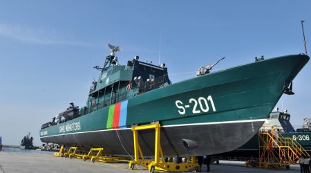 President Aliyev inspects new border guard ship