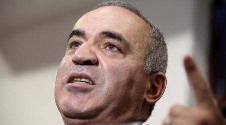 FİDE Harri Kasparovu 500 min dollar rüşvətə görə cəzalandıracaq