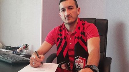 Vüqar Nadirov rəsmən 