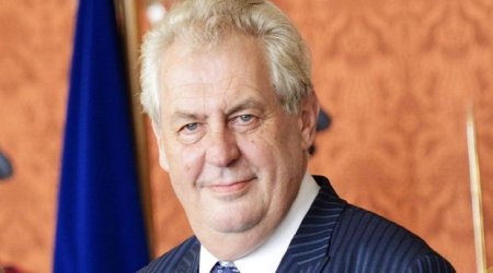 Miloş Zemanın rəsmi qarşılanma mərasimi oldu