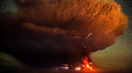 Incredible moment Chilean volcano sends huge plume of ash