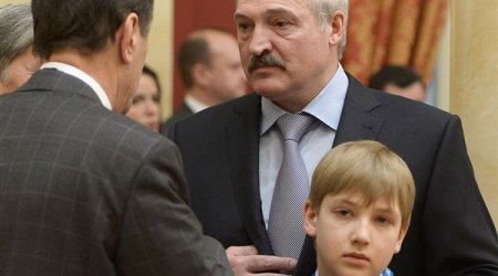 Lukaşenkonun 11 yaşlı oğlu BMT-də - FOTO