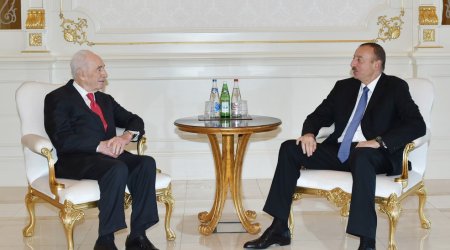 Ex-Israeli president Peres visits Azerbaijani leader in Baku