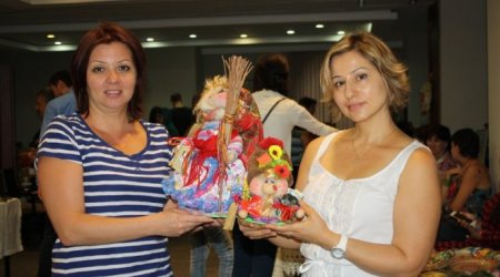 “Sevimli Xəzərim” - əl işləri ustalarının sərgisi – REPORTAJ