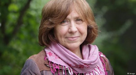 Ədəbiyyat üzrə Nobel mükafatı qadın yazıçıya verildi