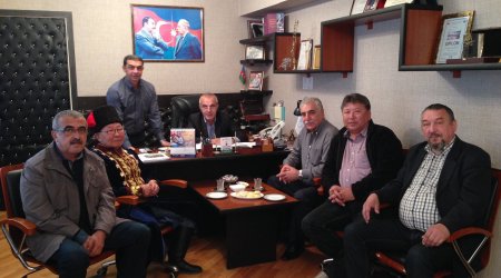 Kalmık qonaqlarla görüş keçirilib