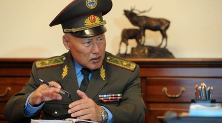 Qırğızıstanın Müdafiə naziri rüşvətxorluqda ittiham edilir