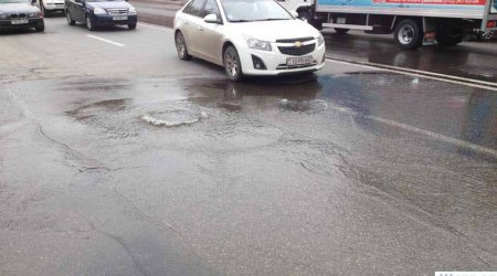 Центральная улица Баку затоплена сточными водами -  ФОТО